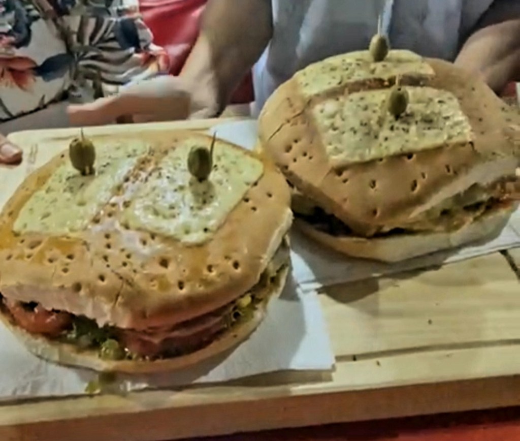 Biss Hamburguesería en Apostoles&nbsp;Misiones.